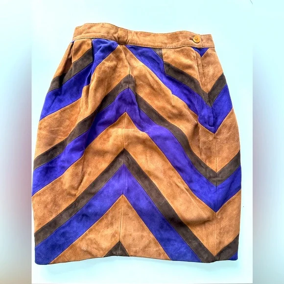 Valentino boutique skirt - Picture 2 of 3